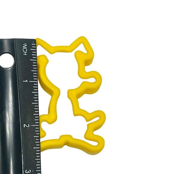 Dog Shaped Cookie Cutter Yellow Fun Baking Vintage Pity Puppy - Picture 3 of 5